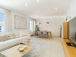 Flat in La Nova Esquerra de l´Eixample. Excelente piso de tres habitaciones en venta en el eixample izqu
