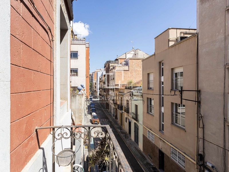 Foto cc367854-5c35-4c41-a2d8-815e9d13a6ae. Pis amb calefacció a El Camp de l´Arpa del Clot Barcelona