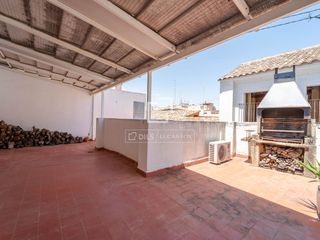Lloguer Àtic a La Seu. Ático dúplex en excelentes condiciones de 4 dormitorios y dos ba