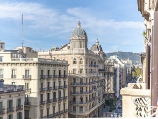 Pis a St. Pere - Sta. Caterina - El Born. Piso en excelentes condiciones de cuatro dormitorios en venta en