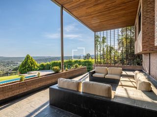Chalet in Parquelagos-Puente Nuevo. Casa  villa de 6 dormitorios en venta en torrelodones, madrid