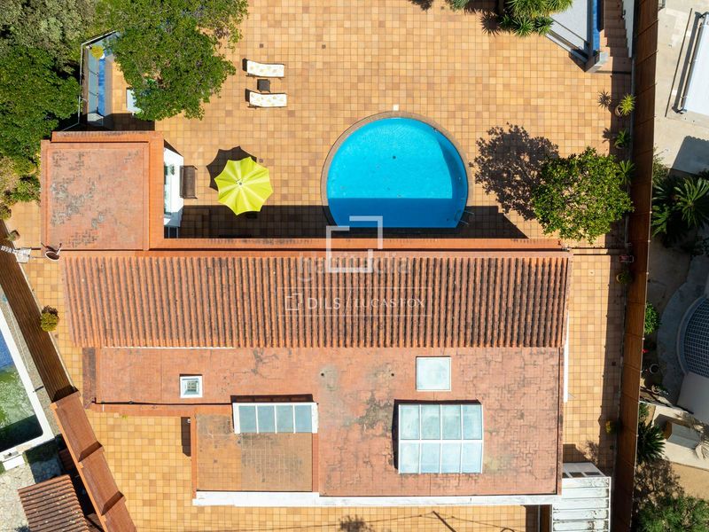 Foto 64f57f03-e8ab-4d0f-a384-b63b3516bfd3. Xalet amb aparcament piscina a Nucli Urbà Argentona