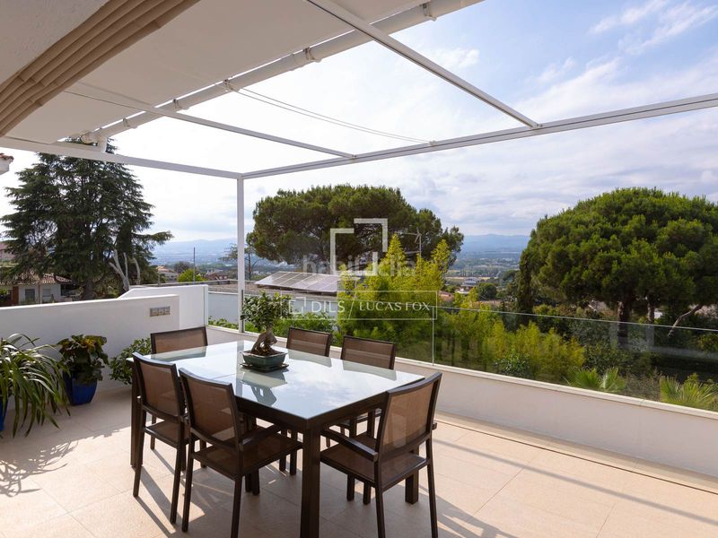 Foto 8a1fb3fe-d654-44d6-9c59-dfa86ea593bc. Chalet mit heizung parking pool in Vallromanes