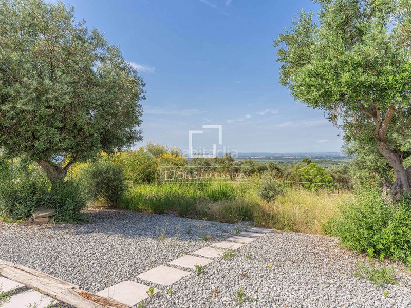 Foto 0f730c3f-6f17-4db8-91d8-2fe33b97c2ac. Chalet exclusiva villa con vistas panorámicas a la bahía de roses en bellavista en Palau-saverdera