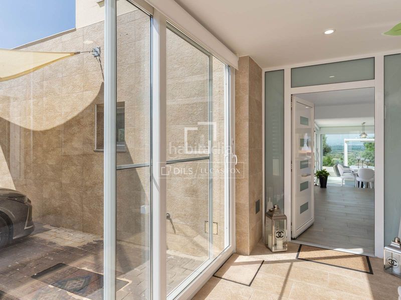 Foto 198b4367-c9a5-4ff9-b54d-4f844b68daf6. Chalet exclusiva villa con vistas panorámicas a la bahía de roses en bellavista en Palau-saverdera