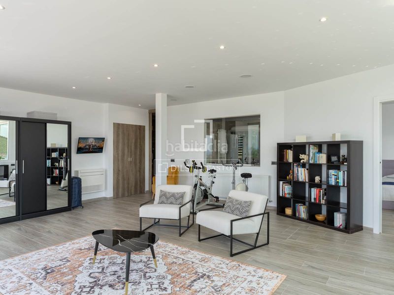 Foto e40240a2-6463-4ac3-acd0-71b63aacbdd0. Chalet exclusiva villa con vistas panorámicas a la bahía de roses en bellavista en Palau-saverdera