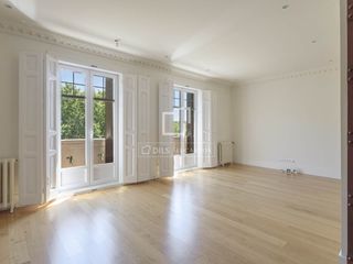 Miete Etagenwohnung in Cortes-Huertas. Piso excelentes de 4 dormitorios en alquiler en cortes  huertas,