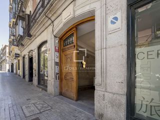 Location Attique à Villar y Velasco. Ático abuhardillado en finca representativa de 2 dormitorios en