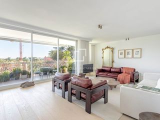 Alquiler Piso en Peñagrande. Piso de 200m2 con 2 terrazas de 20 y 5m2 en excelentes condicion
