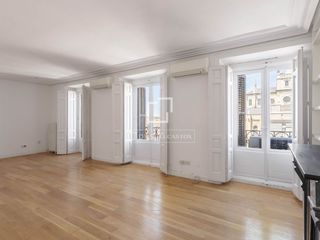 Rent Flat in Palacio. Dils lucas fox presenta espectacular piso de 2 dormitorios con v