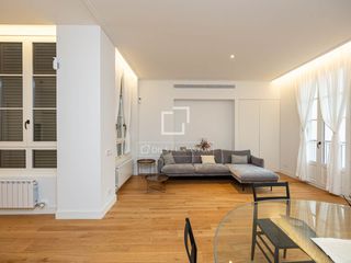 Location Appartement à Eixample Nord. Magnifico piso de 2 habitaciones, larga duración, 2 habitaciones