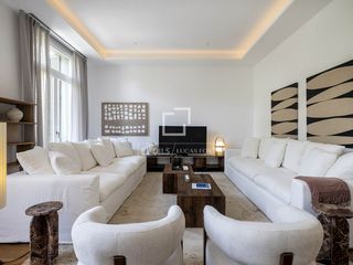 Rent Flat in Dreta de l´Eixample. Espectacular piso de 230 m , cuatro habitaciones, en el emblemát