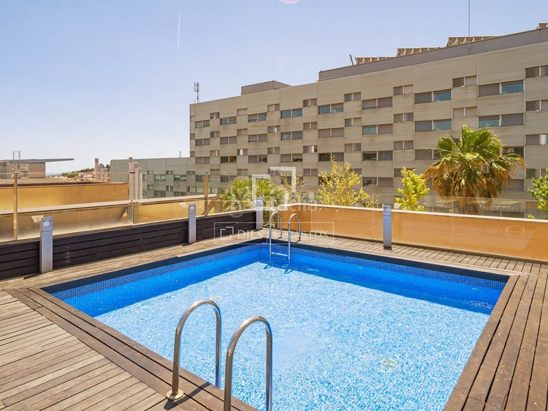Foto 4aeae393-7e07-4e9c-8d44-044c8c20fd52. Pis amb calefacció aparcament piscina a Vallcarca - Penitents Barcelona
