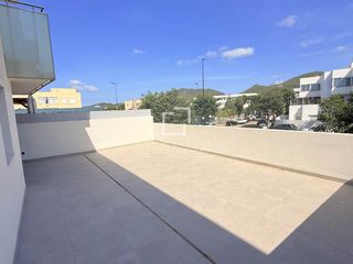 Etagenwohnung in Ses Figueretes - Platja d'en Bossa - Cas Serres. Piso de 2 dormitorios con 49m terraza en venta en ibiza ciudad,