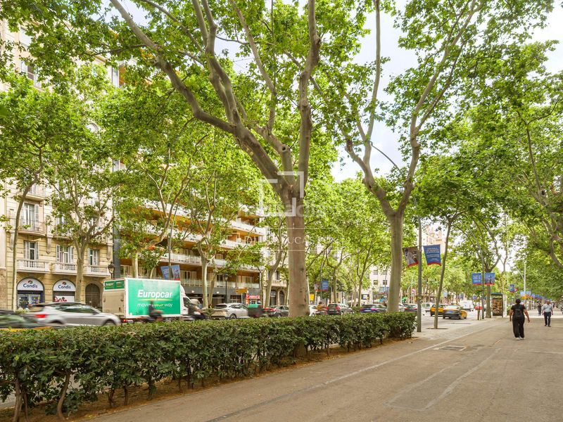 Foto faf2dc3d-fb0c-475d-bd83-36e2b6461ef1. Pis amb calefacció aparcament a La Nova Esquerra de l´Eixample Barcelona