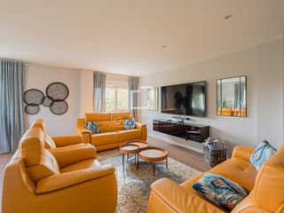 Affitto Chalet in Soto de Viñuelas. Exclusivo chalet pareado con piscina y jardín privado en soto de