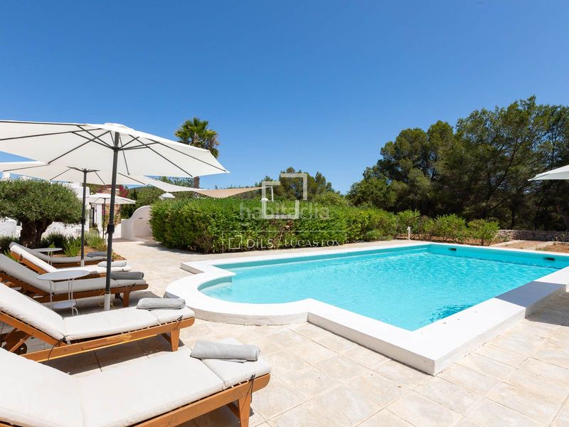 Foto bcdf97a6-b6c8-4c7a-b620-683ca7d69eaa. Masia amb calefacció aparcament piscina a Roca Llisa Santa Eulària