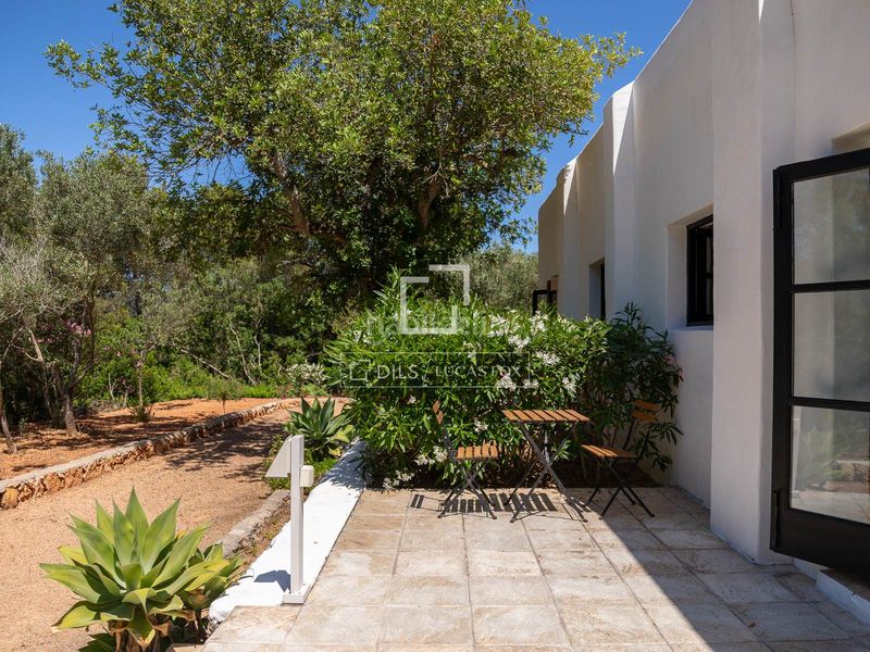 Foto be637cee-eefa-457b-8d76-dcbb73e2dd83. Masia amb calefacció aparcament piscina a Roca Llisa Santa Eulària