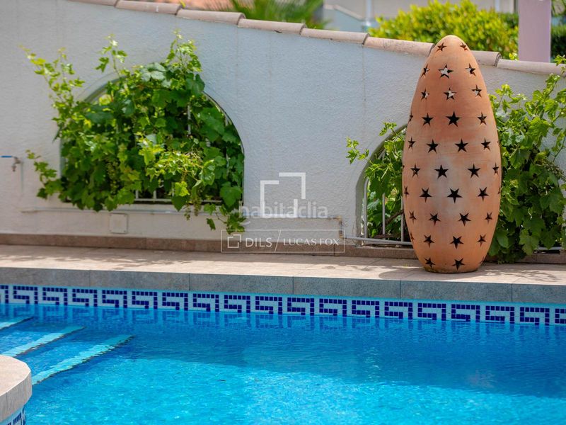 Foto af75b49c-4093-47cc-ba9e-8ebb27c80b16. Xalet amb calefacció aparcament piscina a Francolí - Freser - Noguera Empuriabrava