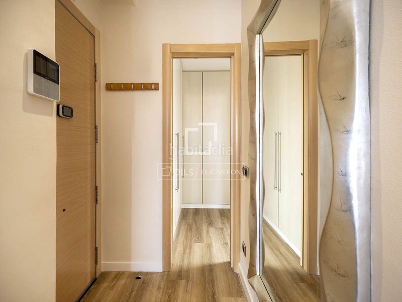 Foto 59b3a3a4-6c1c-4b34-b9b3-949b132766b8. Àtic amb calefacció a Sagrada Família Barcelona