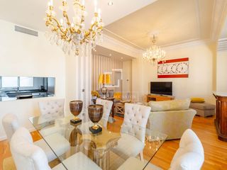 Location Appartement à Gran Via. Excelente piso de 170 m completamente reformado y amueblado con