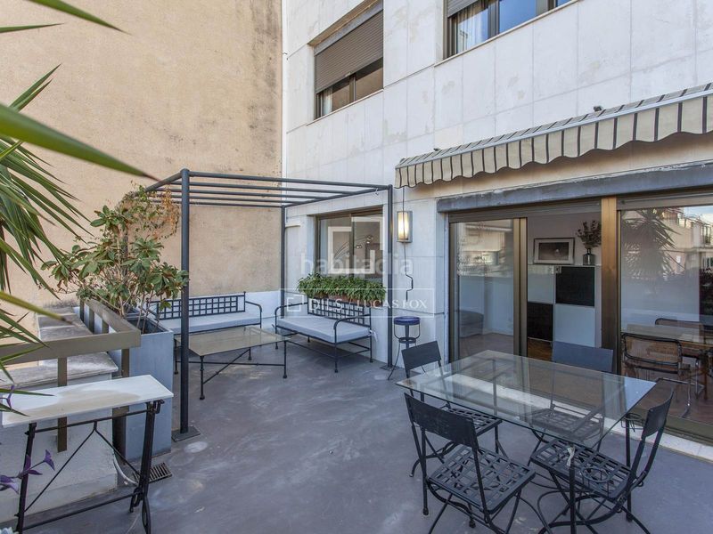Foto 5d5197a0-cea3-46f1-a92c-cc153f04d52e. Rent penthouse with heating parking in Exposició Valencia