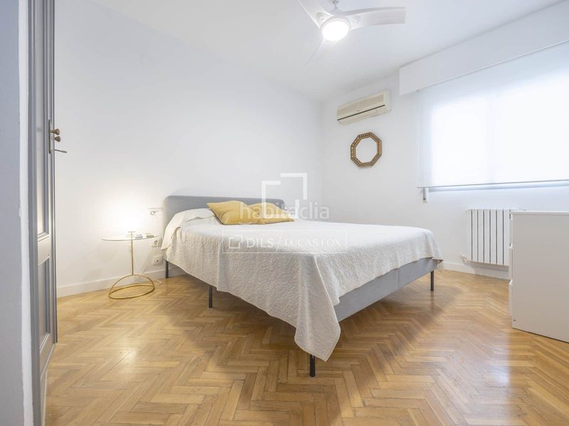 Foto a248bf14-e698-49e1-a2c2-400003b99ef4. Rent penthouse with heating parking in Exposició Valencia