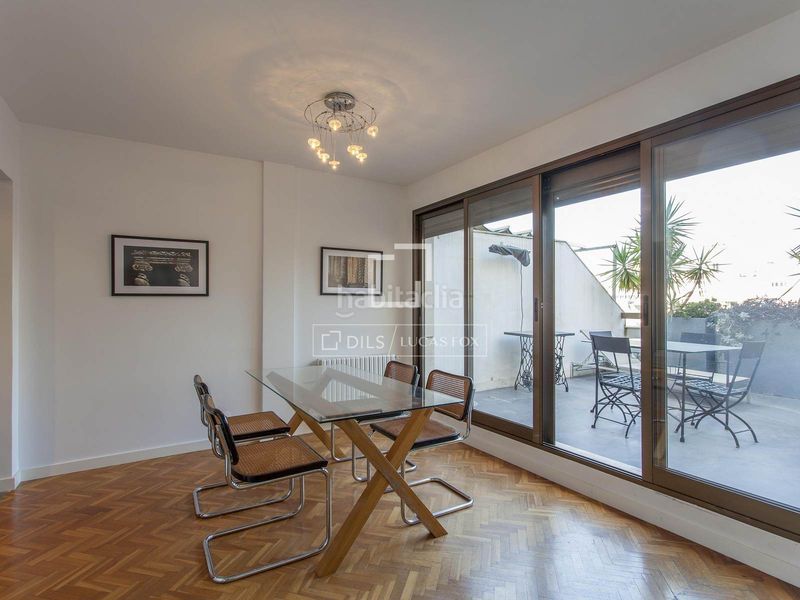 Foto f9005d71-8140-4597-bb83-c62e264a4707. Rent penthouse with heating parking in Exposició Valencia