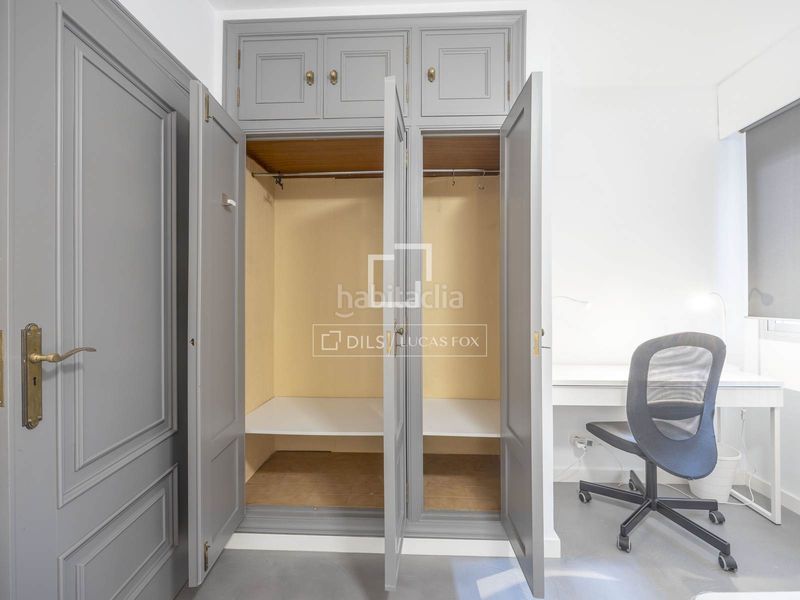 Foto f9d41941-f7a1-4d09-897c-9f1fe470322b. Rent penthouse with heating parking in Exposició Valencia