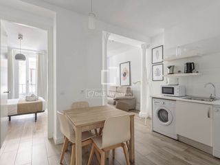 Rent Flat in Sol. Piso en excelentes condiciones de 1 dormitorio en alquiler en so