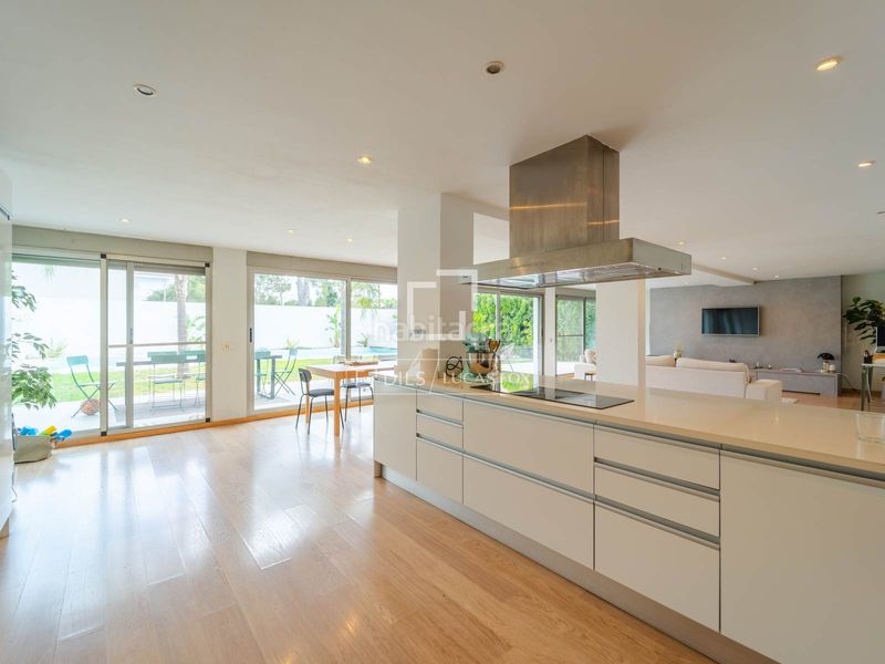 Foto 08fc3f4c-f677-4883-9808-b68fb7979729. Chalet casa en excelentes condiciones de 3 dormitorios en venta en la eliana, valencia en Eliana (l´)