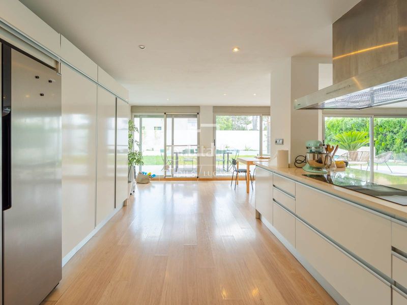 Foto 3e1338d5-955f-45c7-b153-69d86b19f2d9. Chalet casa en excelentes condiciones de 3 dormitorios en venta en la eliana, valencia en Eliana (l´)