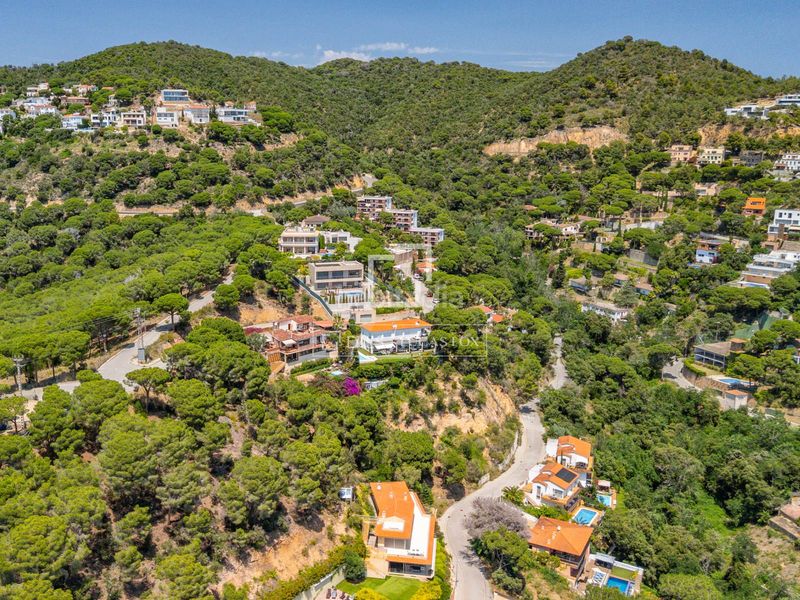 Foto c38aac8f-7b3d-475d-bcbd-d1e487d04678. Finca rústica a Canyelles Lloret de Mar