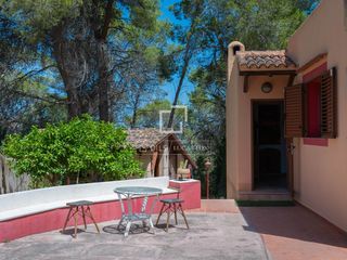Xalet a Sant Antoni de Portmany. Casa  villa de 3 dormitorios en venta en san antonio, islas bale