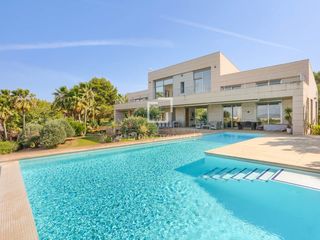 Xalet a Puntiró. Casa  villa de 5 dormitorios en venta en puntiró, islas baleares