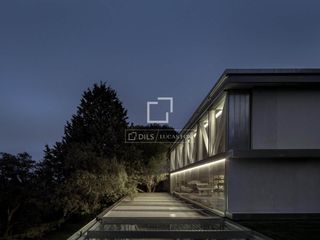 Miete Chalet in Las Matas-Peñascales. Vivienda de autor independiente con 5 dormitorios y diseño conte