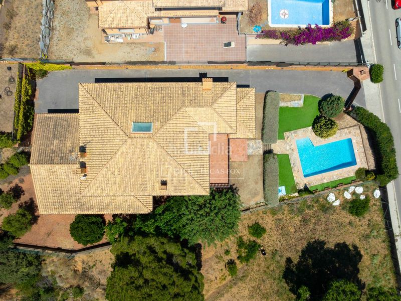 Foto 3e02607a-cb73-42ec-9348-b75f76d8a6ff. Xalet amb calefacció aparcament piscina a Nucli Urbà Argentona