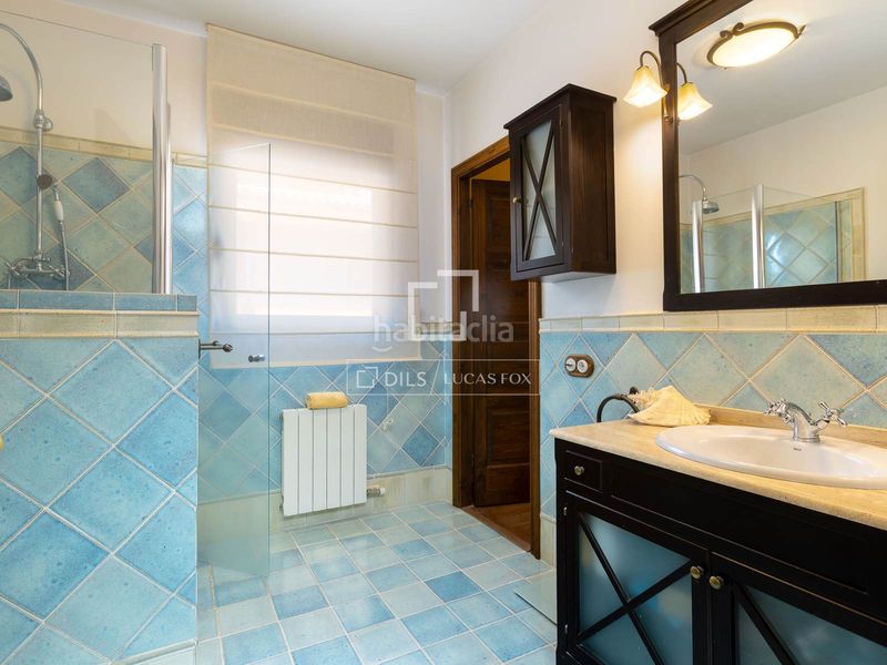 Foto a7a57851-85f0-4423-9735-09e35263a7f5. Xalet amb calefacció aparcament piscina a Nucli Urbà Argentona