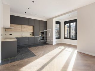 Flat in Dreta de l´Eixample. Piso excelentes de 3 dormitorios en venta en eixample derecho, b