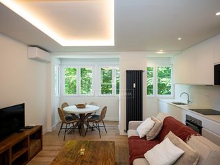 Location Appartement à Nueva España. Piso reformado, 3 dormitorios y parking en alquiler de vivienda