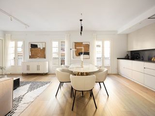 Pis a Raval. En venta exclusiva vivienda de obra nueva de tres dormitorios en