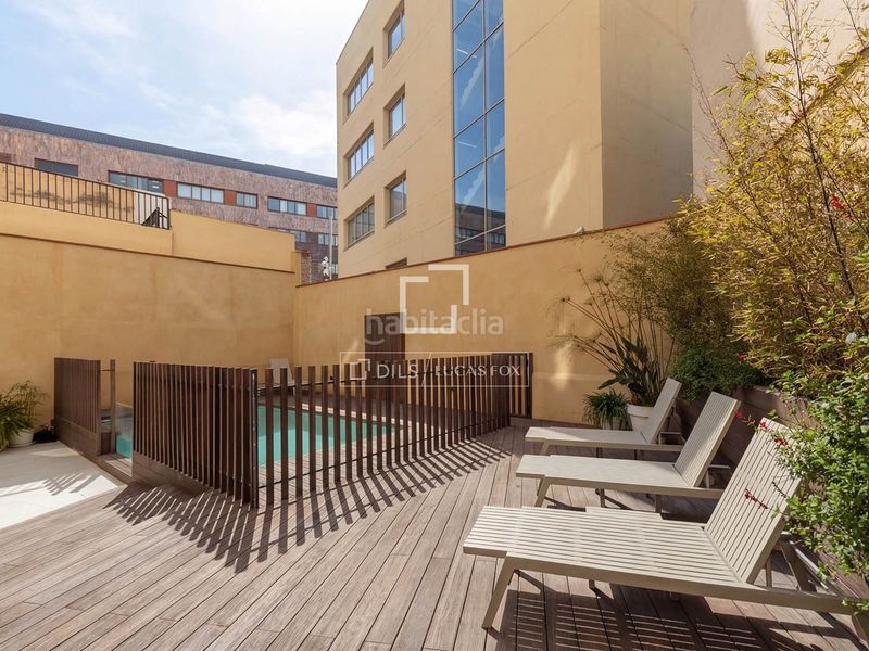 Foto 08a3fe30-9be0-427d-b706-609c6fb76ab5. Pis amb piscina a Raval Barcelona
