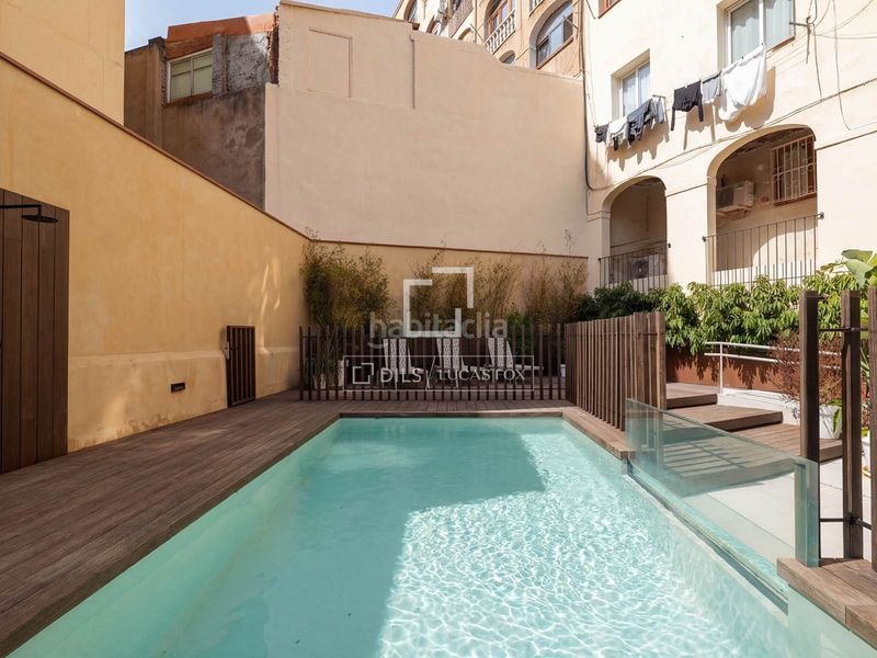 Foto 0c2c9c9c-1288-463a-9aa4-3fcdf5bad6e6. Pis amb piscina a Raval Barcelona