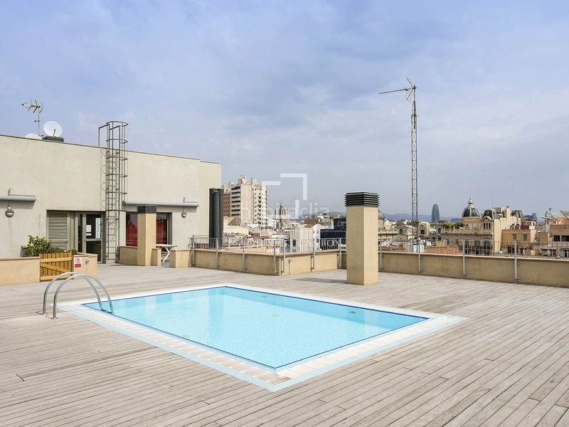 Foto 2215e6c2-7209-4bcf-a793-0fa1e4edca08. Pis amb piscina a Gòtic Barcelona