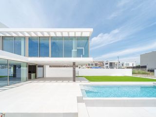 Xalet a El Vedat - Santa Apolonia. Villa contemporánea de lujo con piscina en santa apolonia