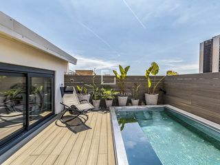 Attico in Martorell. Ático excelentes de 5 dormitorios con 108m terraza en venta en l