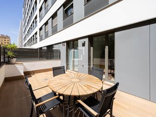 Pis a El Parc i la Llacuna del Poblenou. Vida contemporánea en poblenou con terraza privada y servicios e