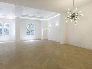 Flat in Gran Via. Piso excelentes de 3 dormitorios con 15m terraza en venta en gra
