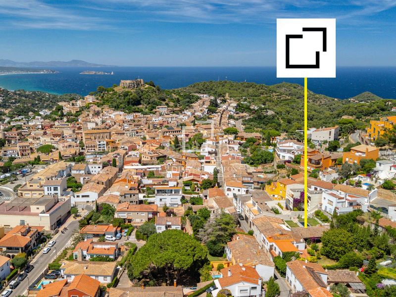 Foto c00ac392-4a57-485b-8876-a0ccd3df243e. Xalet amb aparcament a Begur Begur