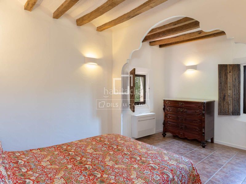Foto bf9f6a3d-ad40-404f-a369-836c0e1d57ed. Masia amb aparcament piscina a Vilademuls